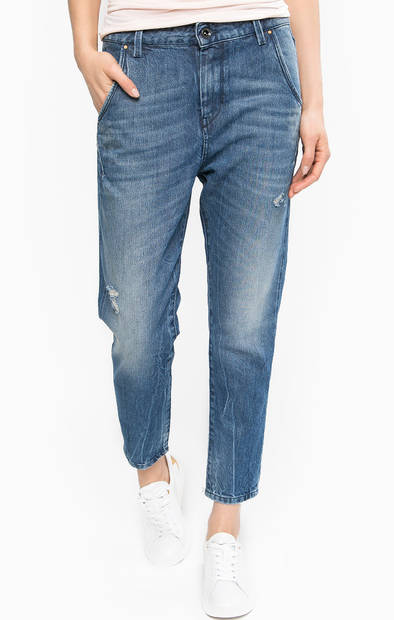 Рваные укороченные джинсы